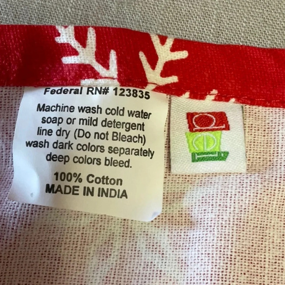 Table Runner - Picture 3 of 3